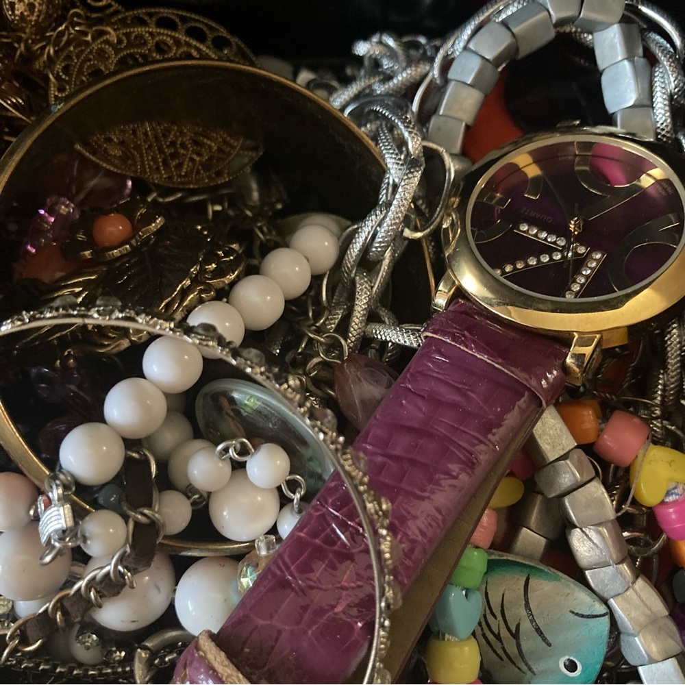 Mystery 3 lb + Fun crafters jewelry accessories parts Lot Vintage Modern - Picture 4 of 5